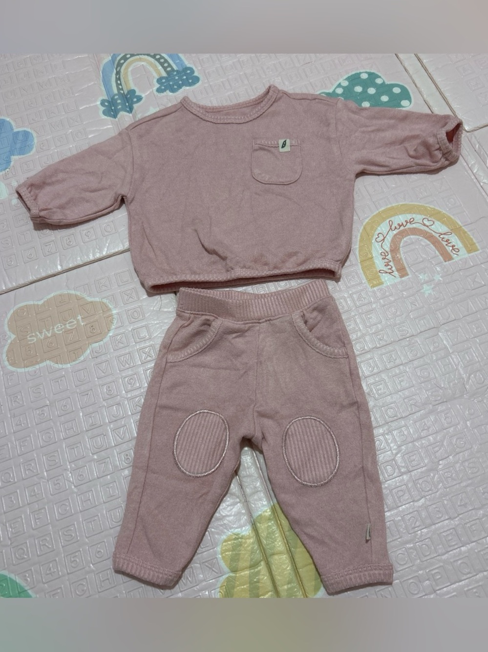 Kids Soft Pink Sweatshirt & Jogger Set size 0-3 M